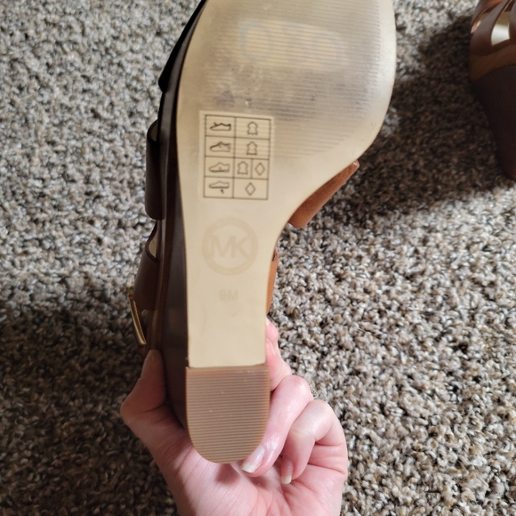 Michael kors wedges - Picture 12 of 12